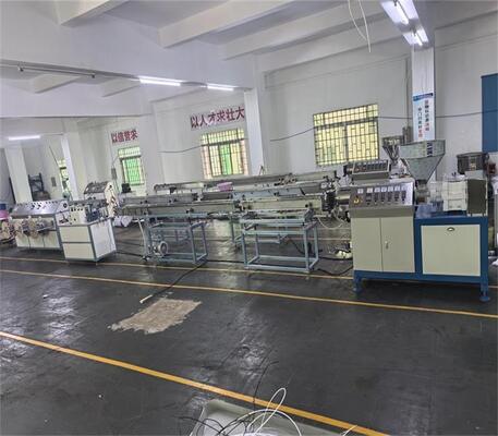 PFE-50D Tự động PVC Nhóm sổ ghi chép nhựa Máy ép dây liên kết Máy ép dây nhựa với 2 cửa ra ngoài